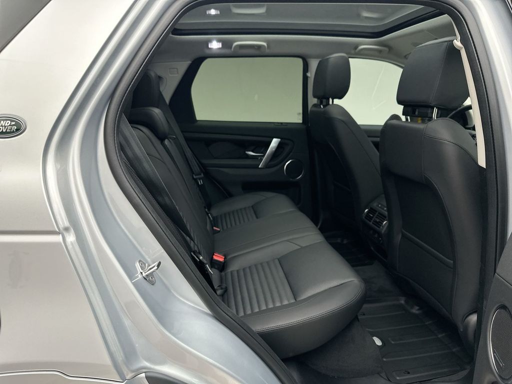 Thumbnail: 2025 Land Rover Discovery Sport - 5