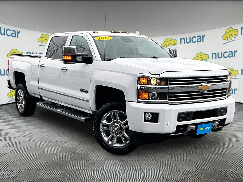 Summit White 2017 Chevrolet Silverado 2500HD High Country Crew Cab 4WD Pickup Truck Four-Wheel Drive 6-Speed Automatic Overdrive