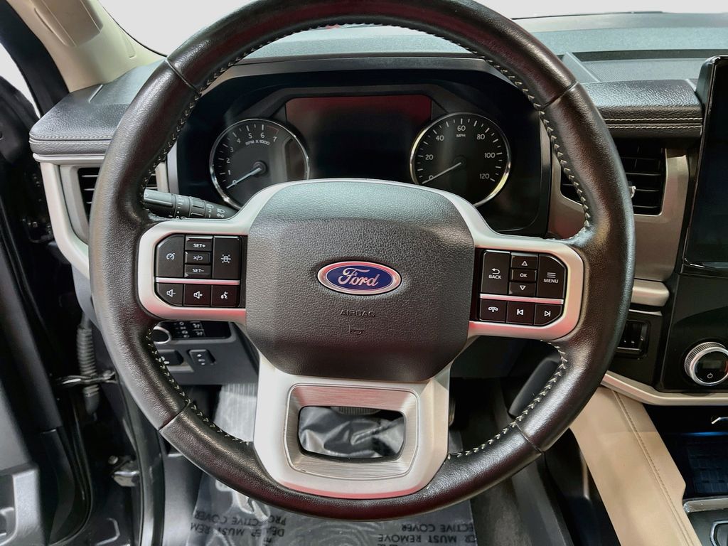 Used 2024 Gray Metallic Ford XLT image 11