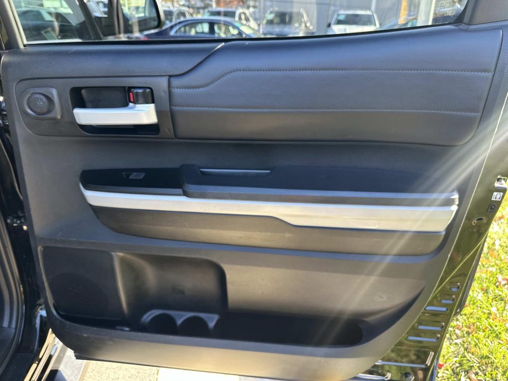 Thumbnail: 2019 Toyota Tundra - 23