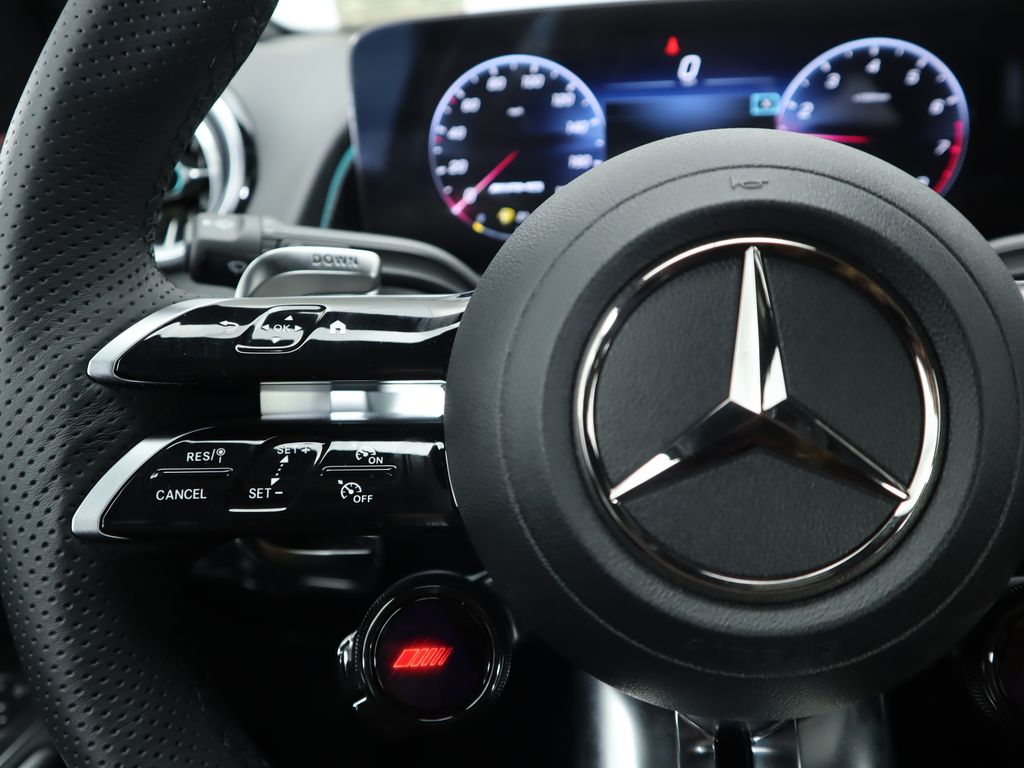 Thumbnail: 2025 Mercedes-Benz GLB - 11