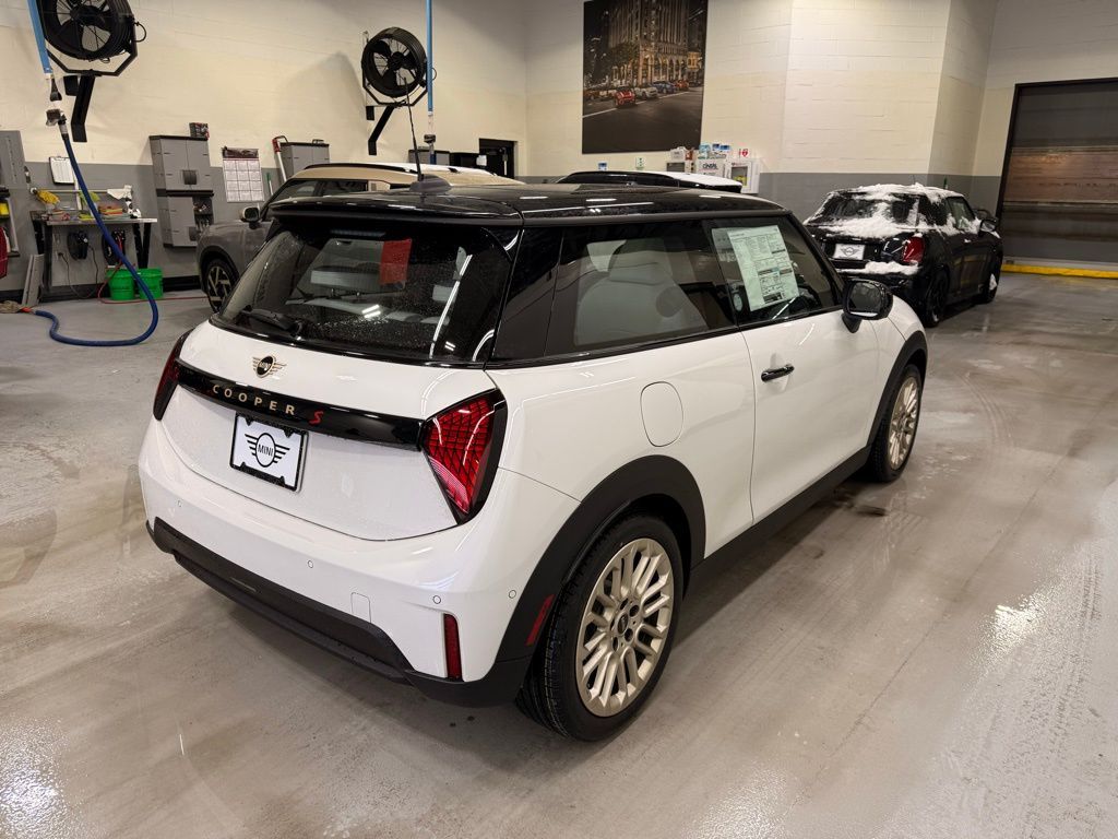 Thumbnail: 2026 MINI Cooper - 6