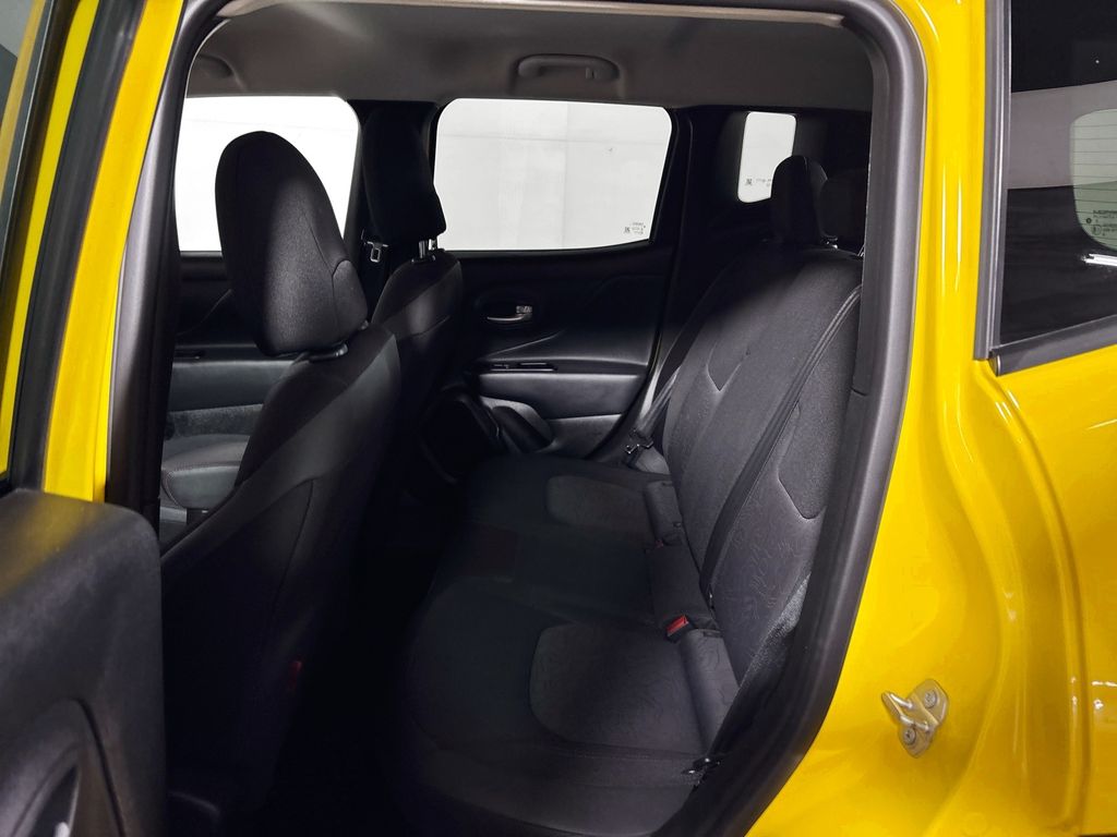 2023 Jeep Renegade Trailhawk
