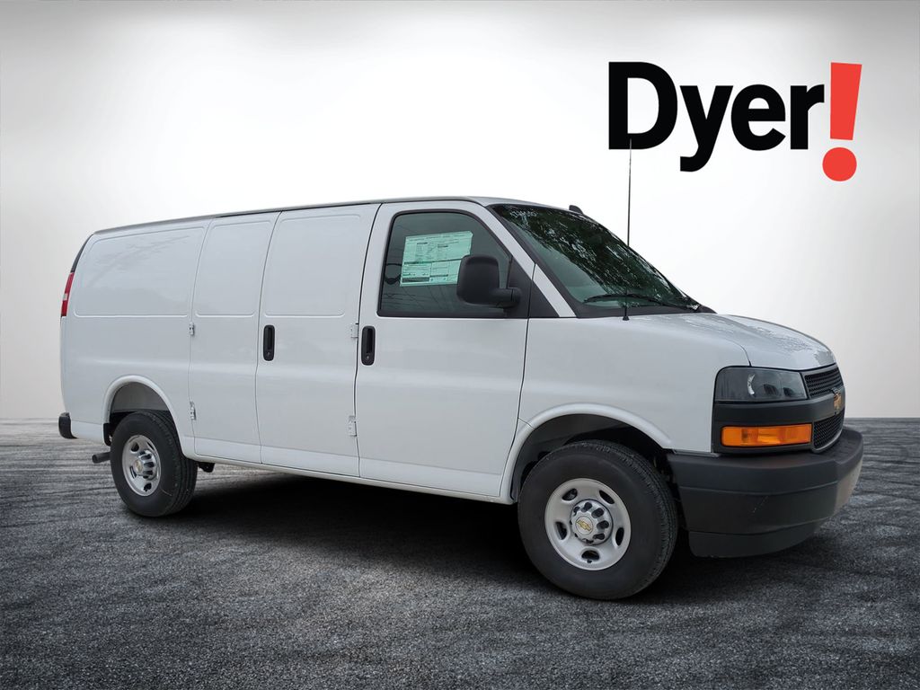 Summit White 2025 Chevrolet Express Cargo Van Rear-Wheel Drive 8-Speed Automatic Overdrive