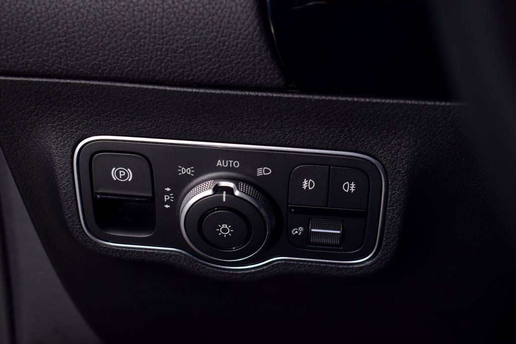 Thumbnail: 2026 Mercedes-Benz GLA - 13