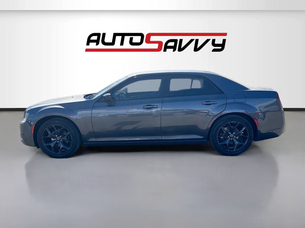 Used 2022 Gray Chrysler Touring image 4