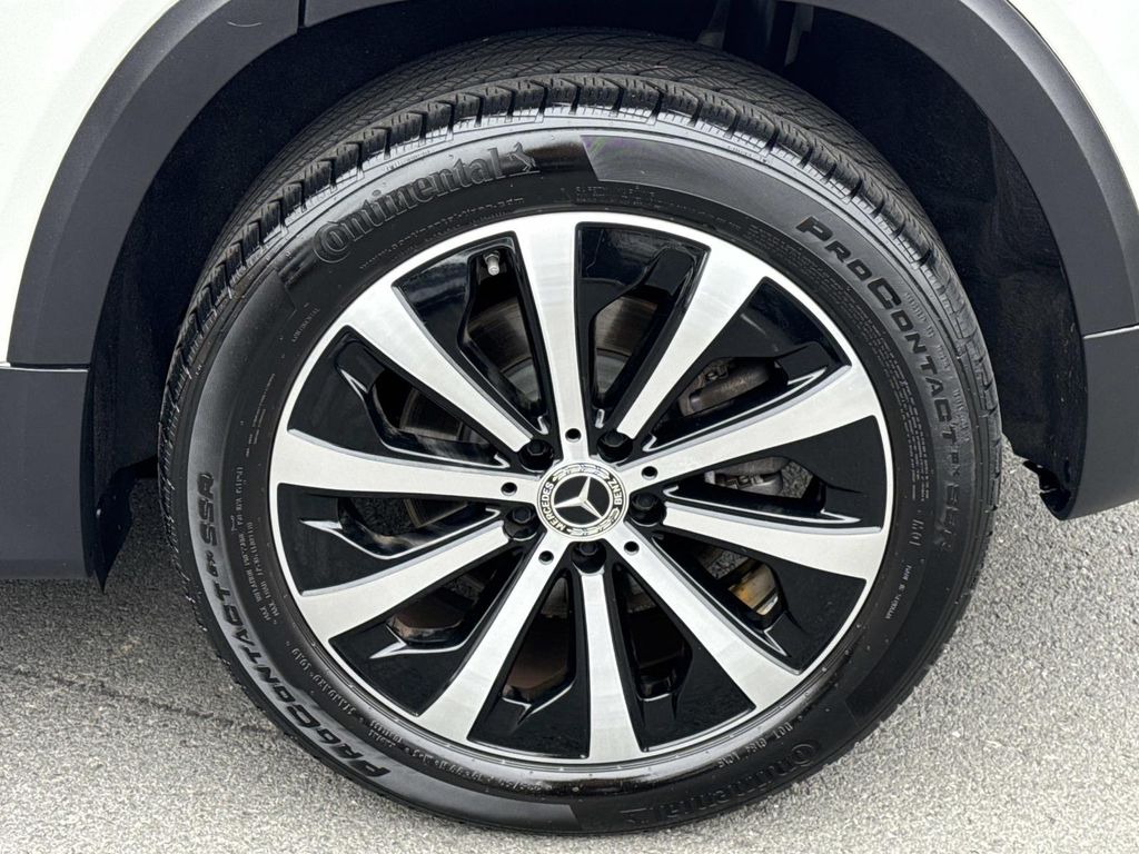 Thumbnail: 2022 Mercedes-Benz GLB - 15