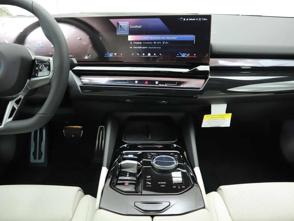 Thumbnail: 2024 BMW i5 - 13