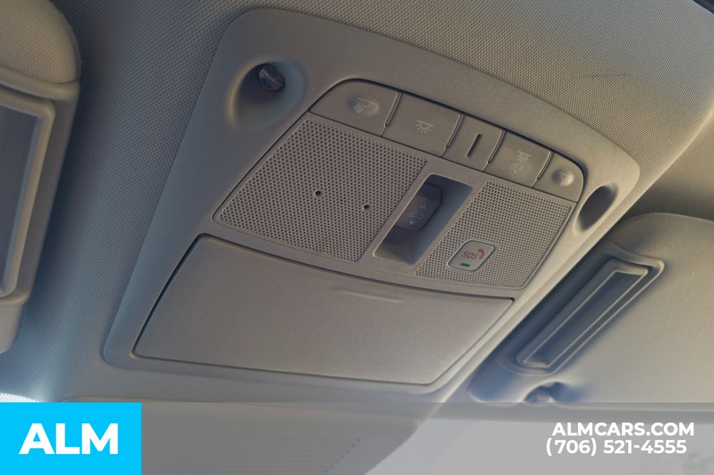 Used 2022 Blue INFINITI Premium Select image 39