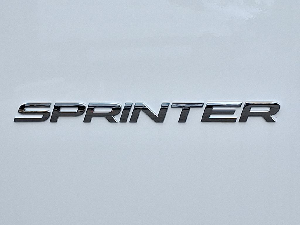 2025 Mercedes-Benz Sprinter 2500 22