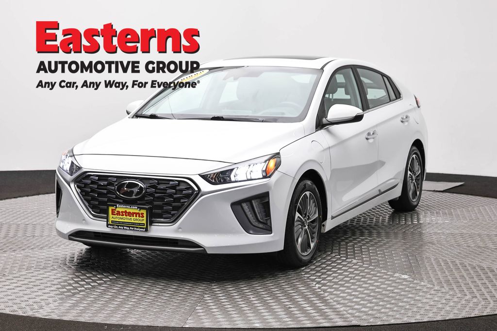 Ceramic White 2021 Hyundai Ioniq Hybrid Plug-In Hatchback Front-Wheel Drive 6-Speed Dual Clutch