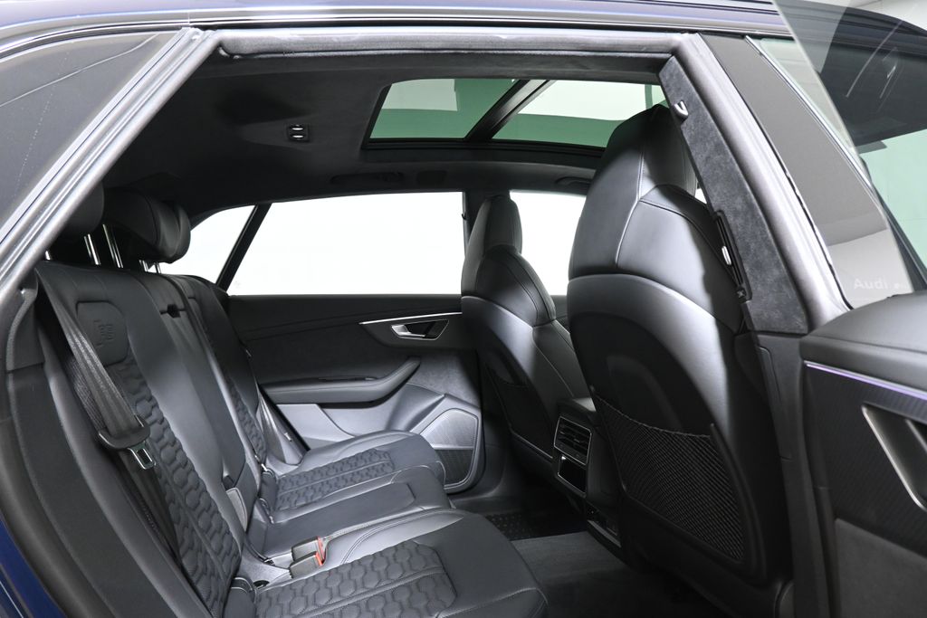 Thumbnail: 2026 Audi RS Q8 - 20