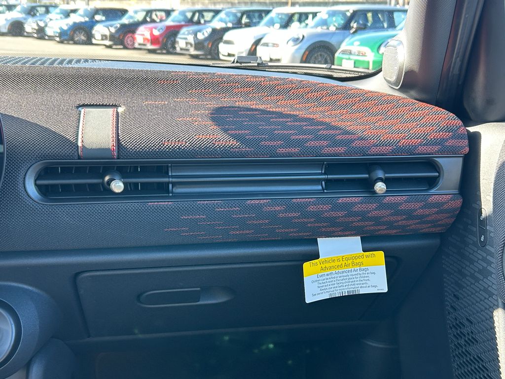 Thumbnail: 2026 MINI Cooper - 25