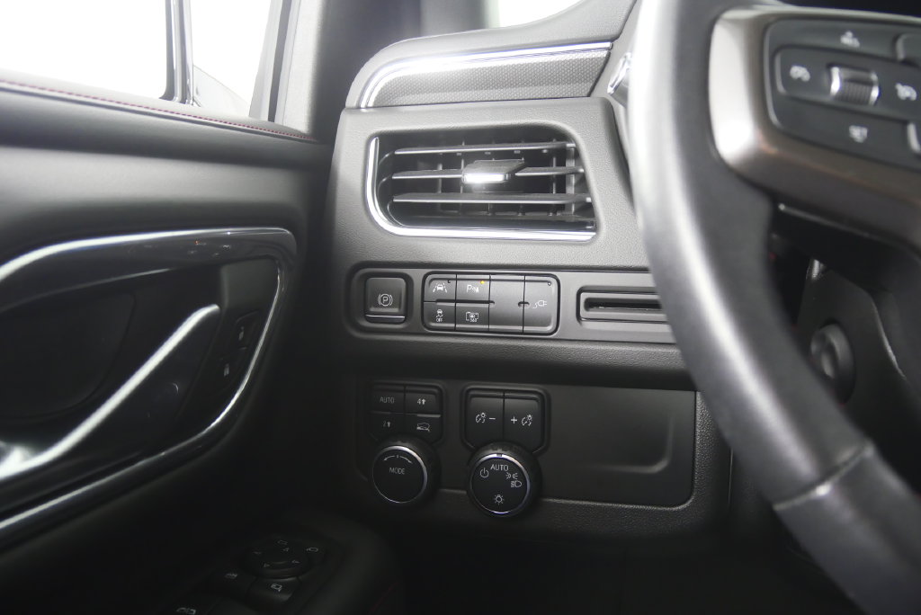 Thumbnail: 2022 Chevrolet Tahoe - 21