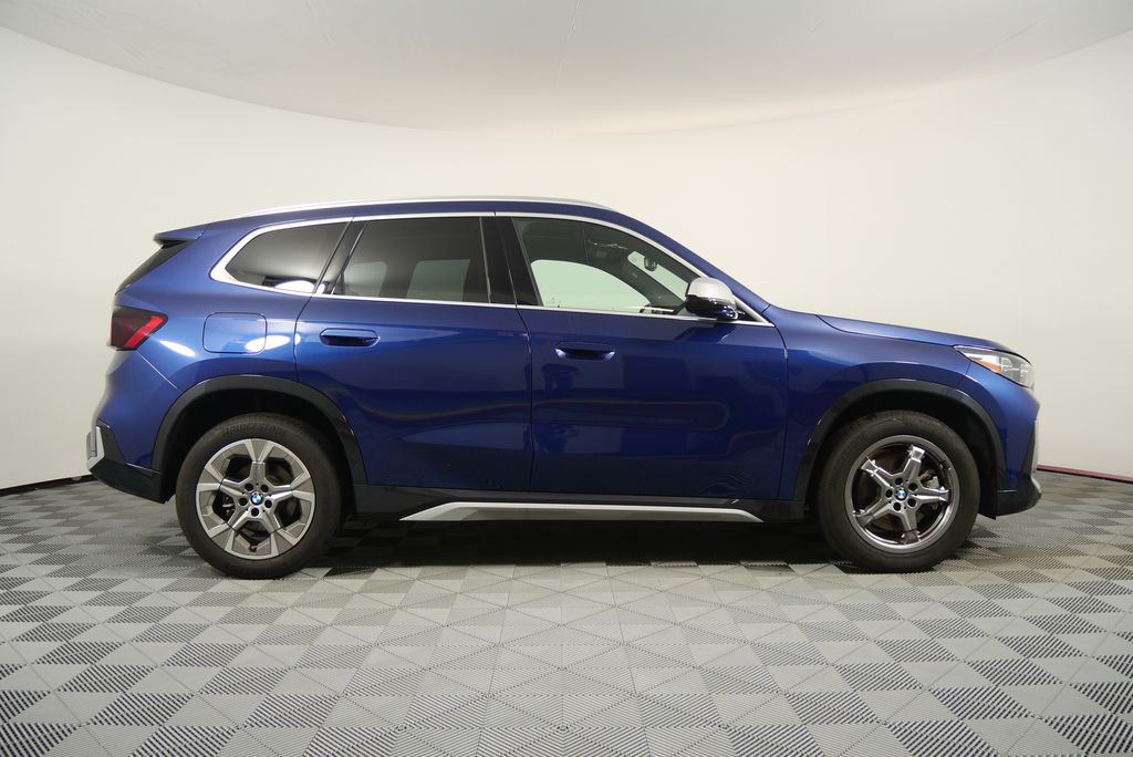 Thumbnail: 2023 BMW X1 - 2