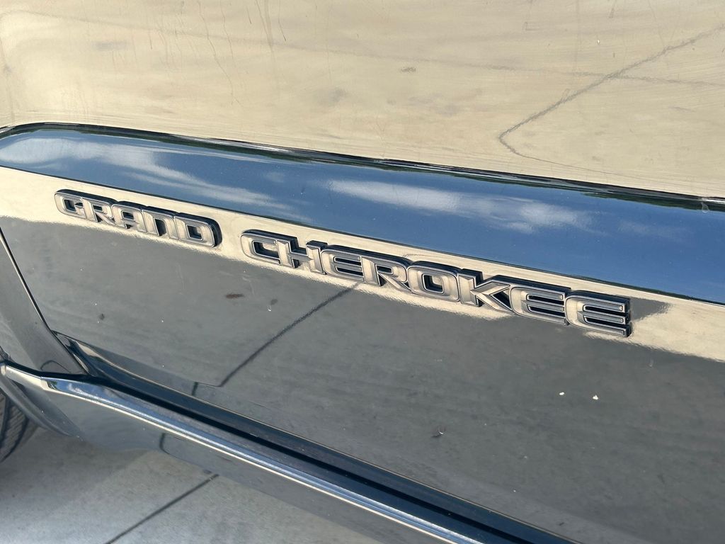 Used 2021 Jeep Grand Cherokee SUV