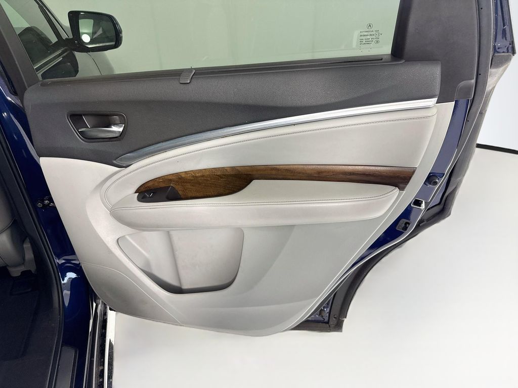 Thumbnail: 2019 Acura MDX - 28