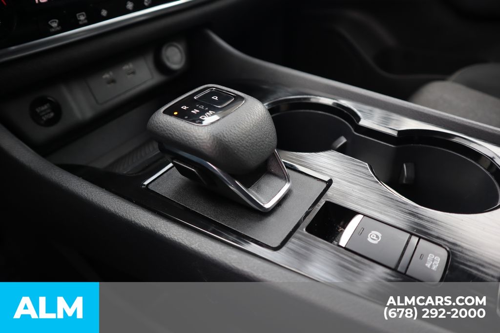 Used 2025 Gray Nissan SV image 34