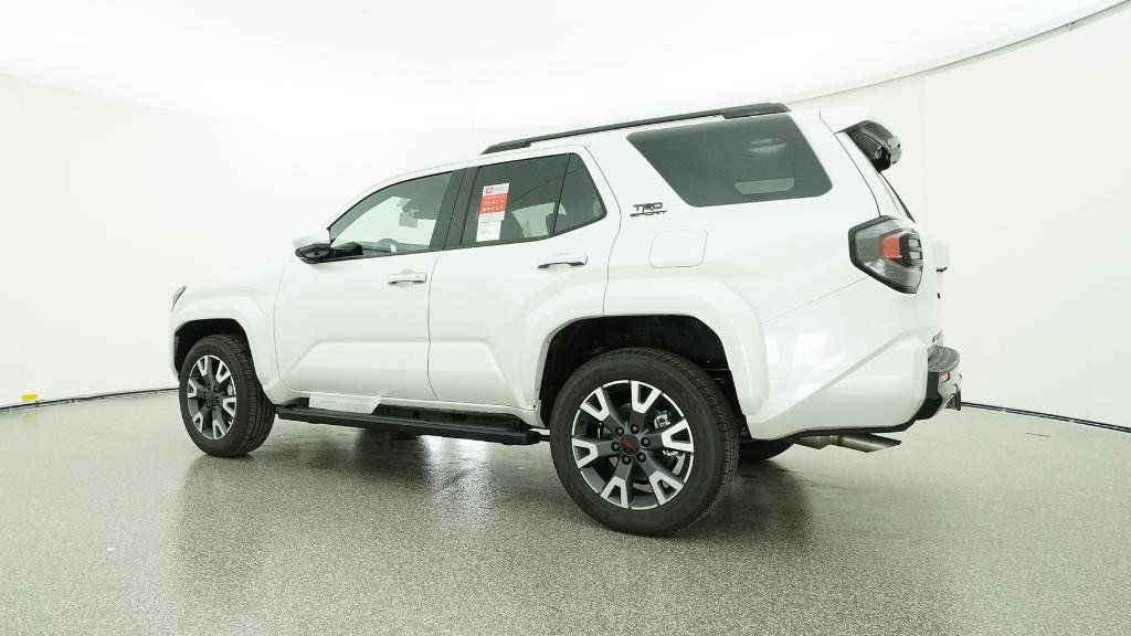 Thumbnail: 2025 Toyota 4Runner - 32