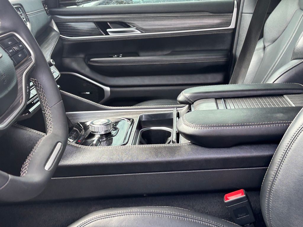 Used Car 2023 Jeep Wagoneer  Series Ii For Sale Under $60,000 In Austin, Texas