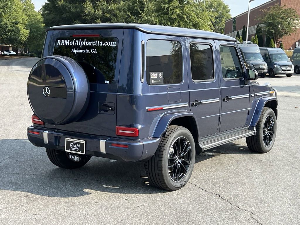 2025 Mercedes-Benz G-Class G 550 8