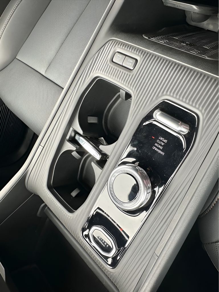 2026 Jeep Cherokee Limited - Photo 34