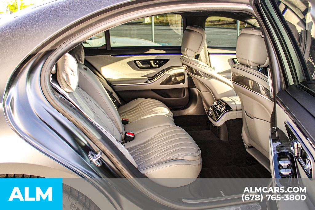 Used 2025 Gray Mercedes-Benz S 63 E AMG® image 16