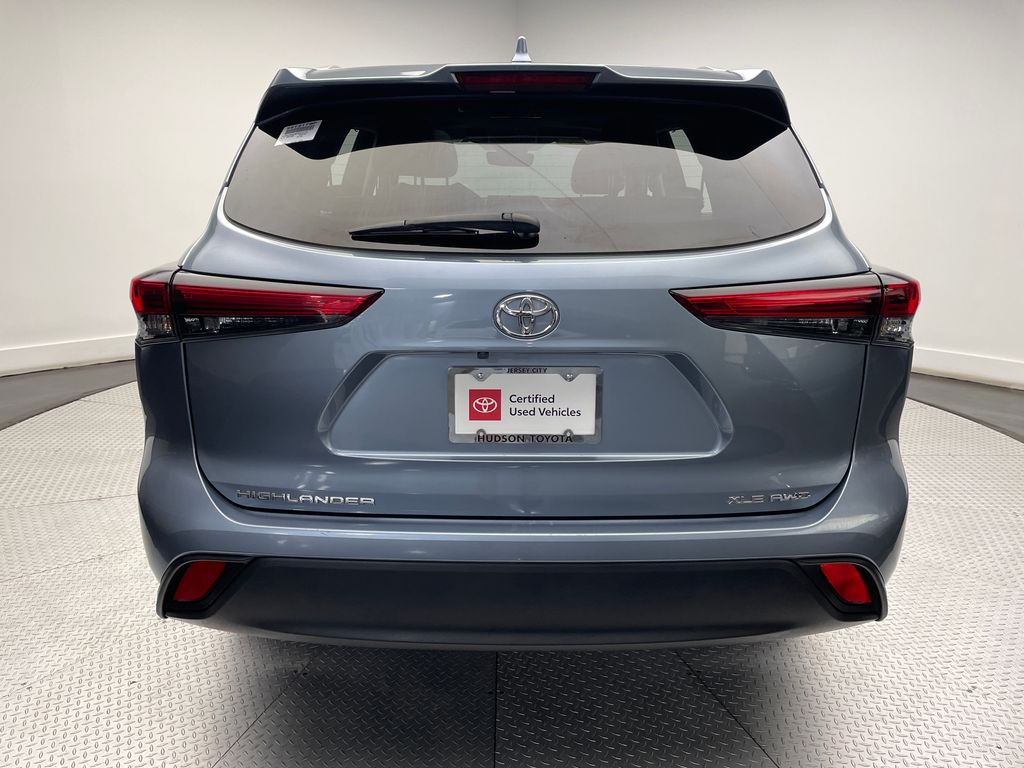 2023 Toyota Highlander XLE 6