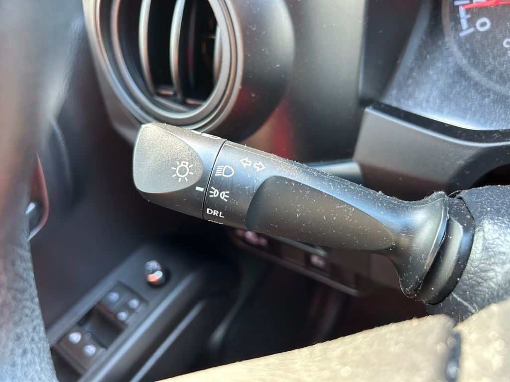 Thumbnail: 2018 Toyota Tacoma - 21