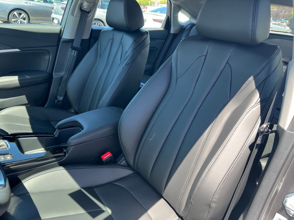 Thumbnail: 2025 Acura Integra - 15