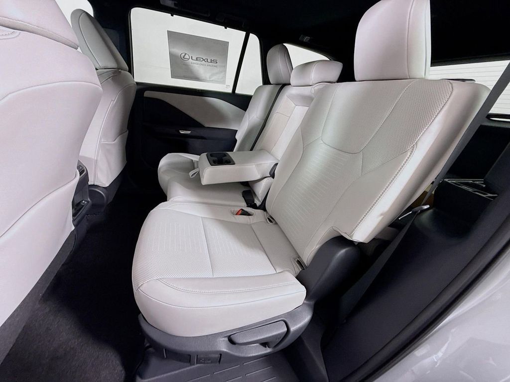 Thumbnail: 2026 Lexus TX - 17