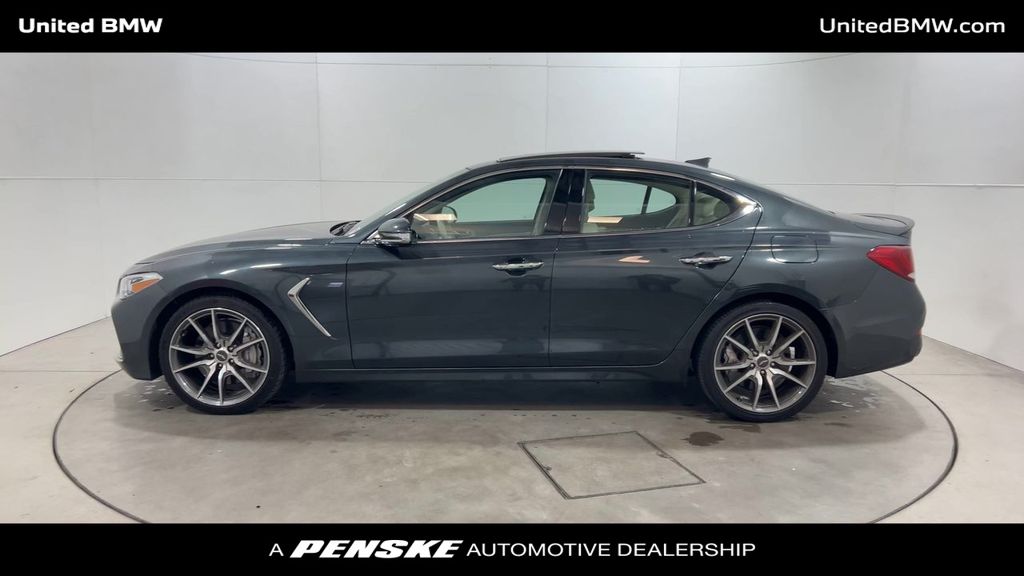 2019 Genesis G70 Design 5