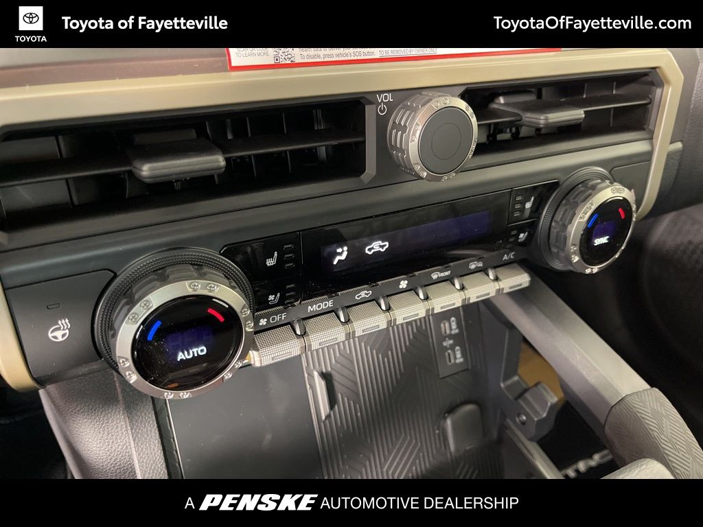 2025 Toyota Tacoma TRD Off-Road 31