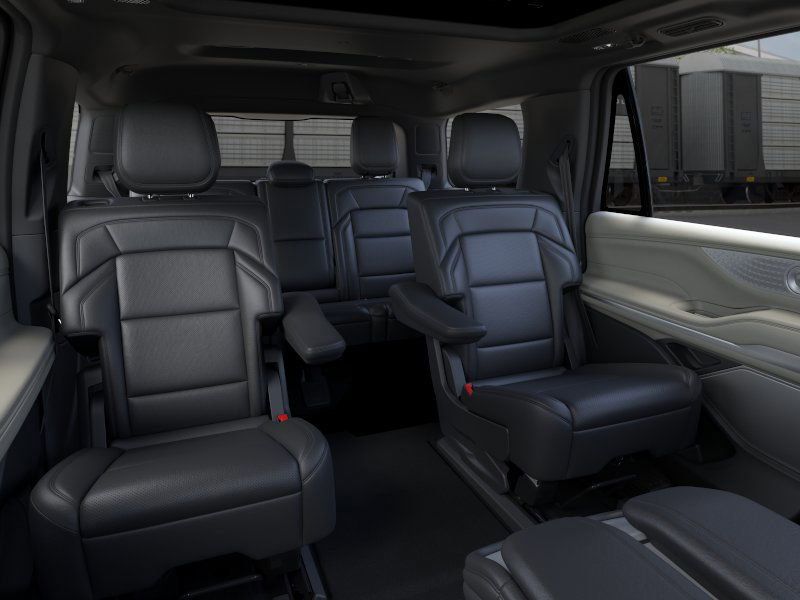 2025 Lincoln Navigator Reserve 11