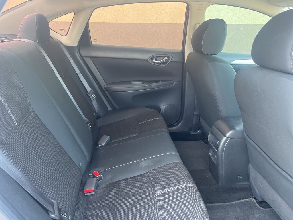 2018 Nissan Sentra S 16
