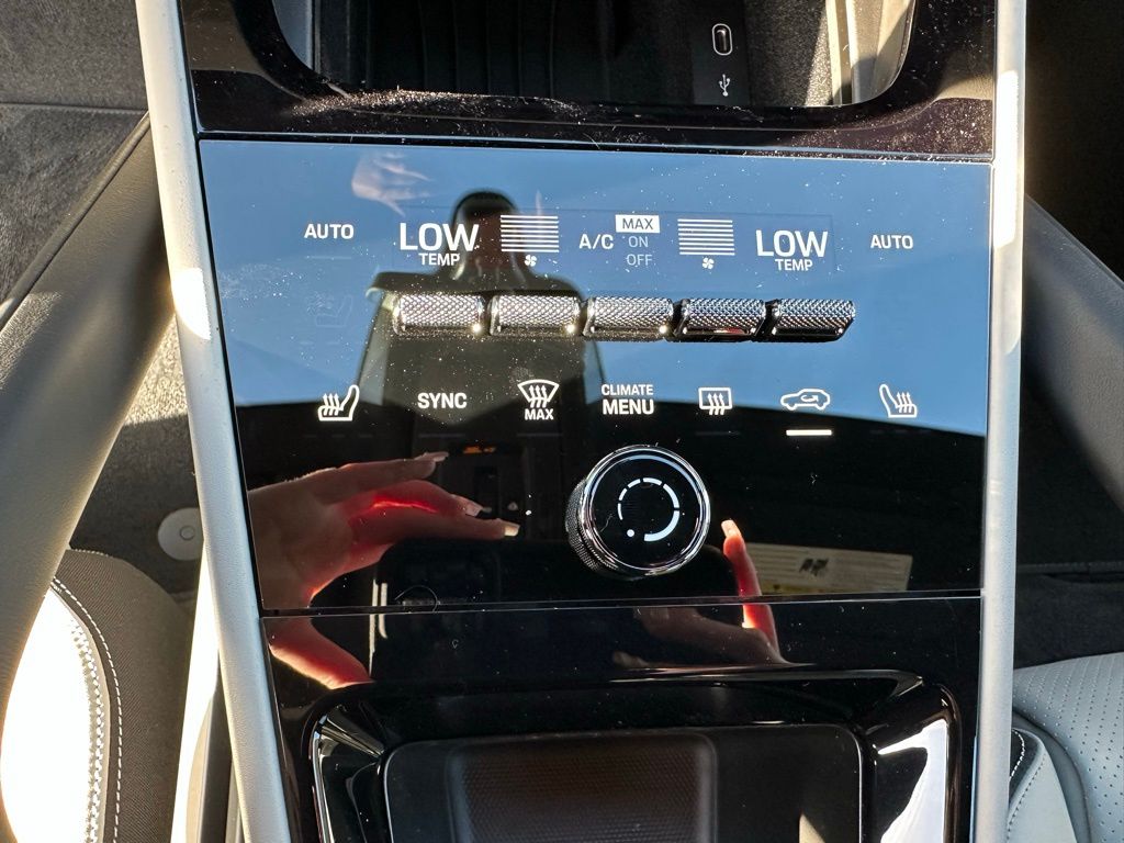 Thumbnail: 2026 Porsche Cayenne - 25