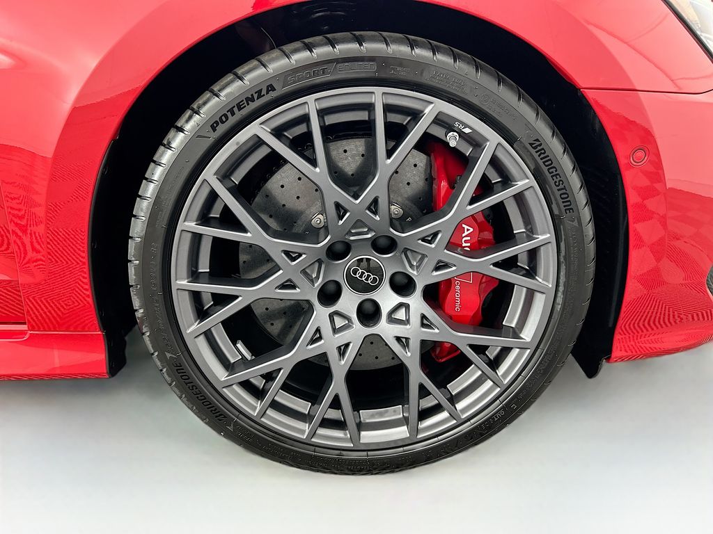 Thumbnail: 2025 Audi RS 3 - 32