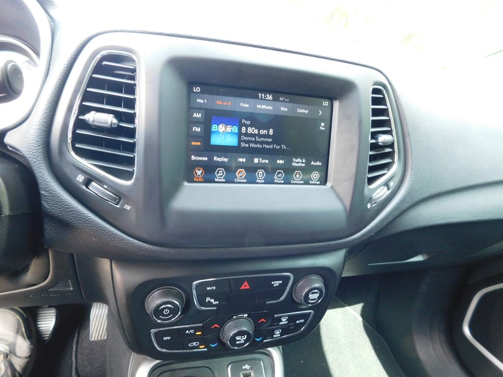 Thumbnail: 2018 Jeep Compass - 9