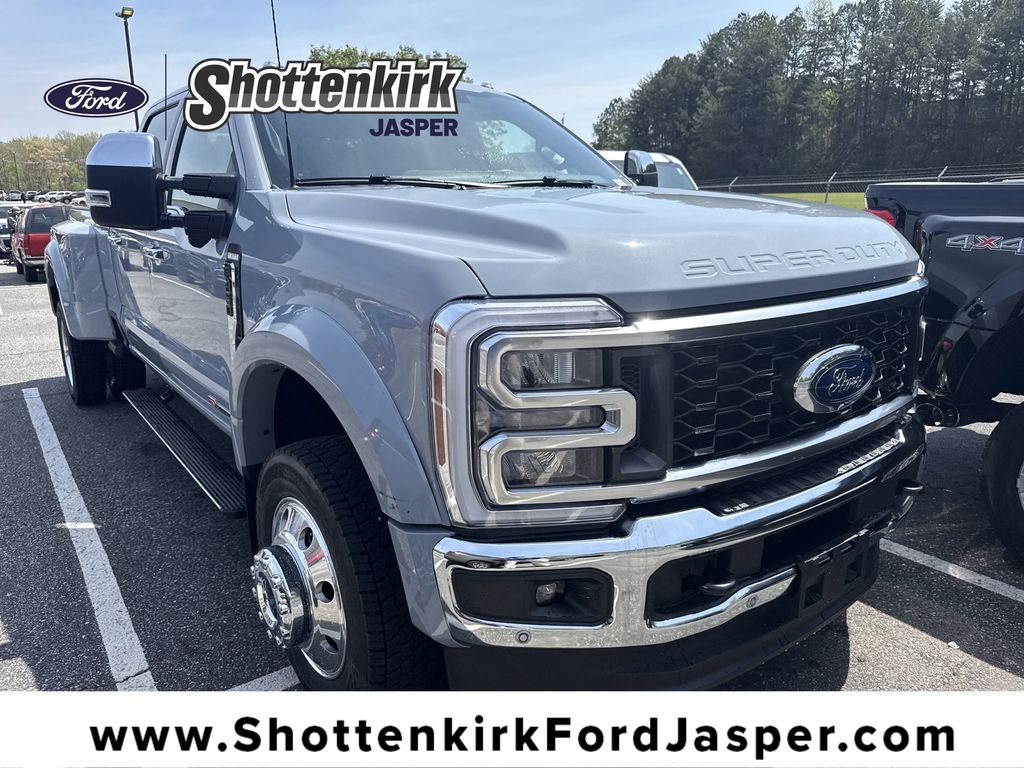Glacier Gray Metallic Tri-Coat 2026 Ford F-450 Super Duty King Ranch Crew Cab LB DRW 4WD Pickup Truck Four-Wheel Drive Automatic