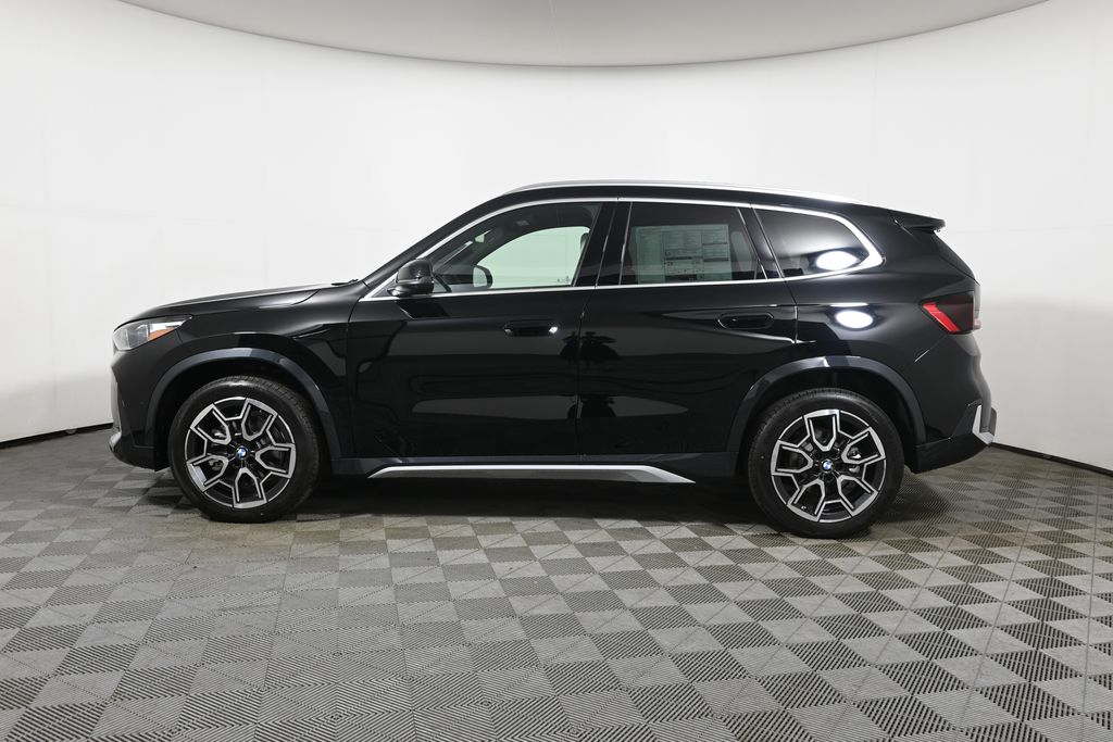 Thumbnail: 2026 BMW X1 - 2