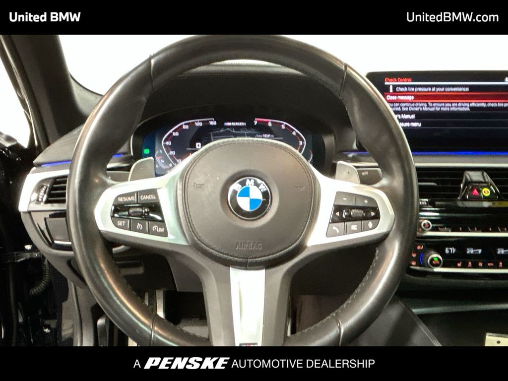 Thumbnail: 2023 BMW 5 Series - 14