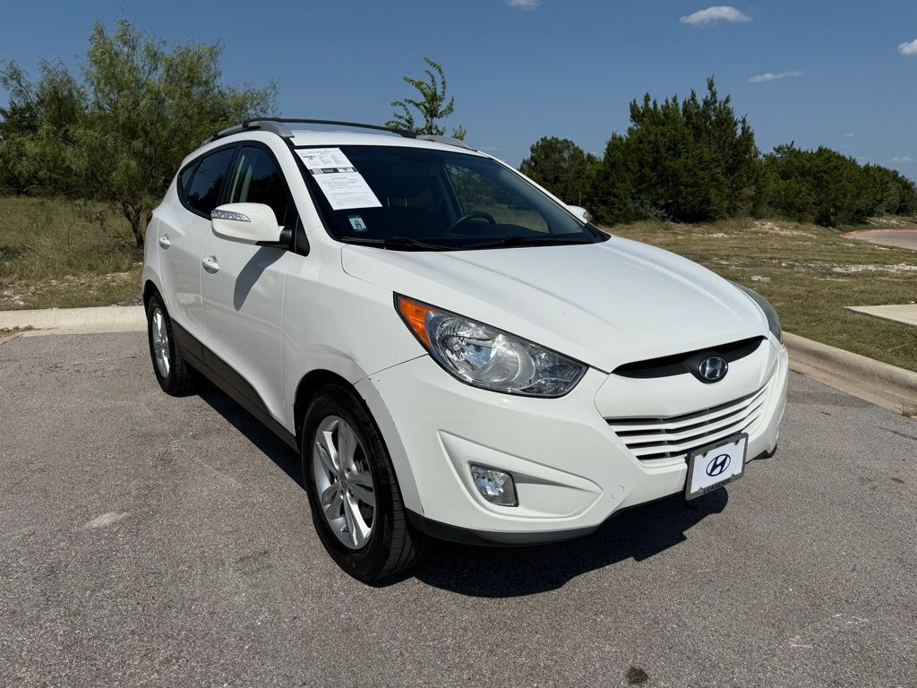 Thumbnail: 2013 Hyundai Tucson - 3