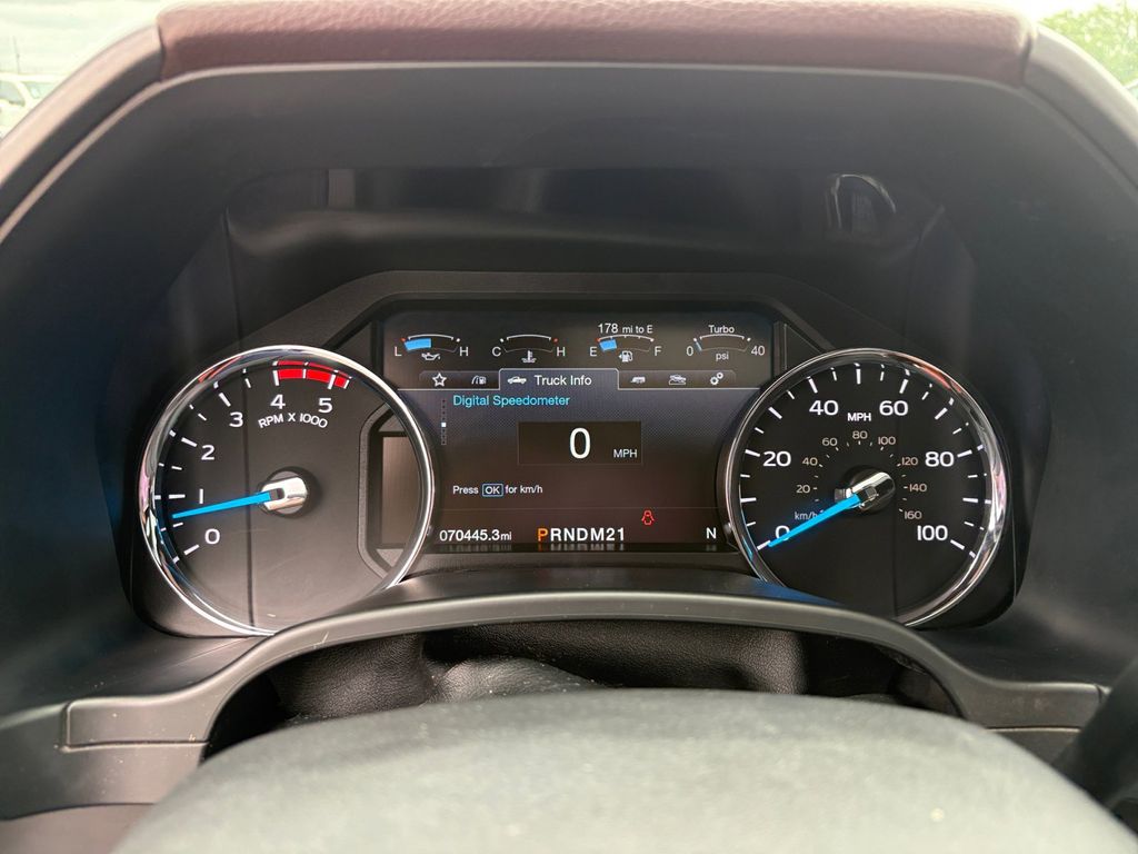 Used Car 2017 Ford F-350sd  Platinum For Sale Under $60,000 In Floresville, Texas