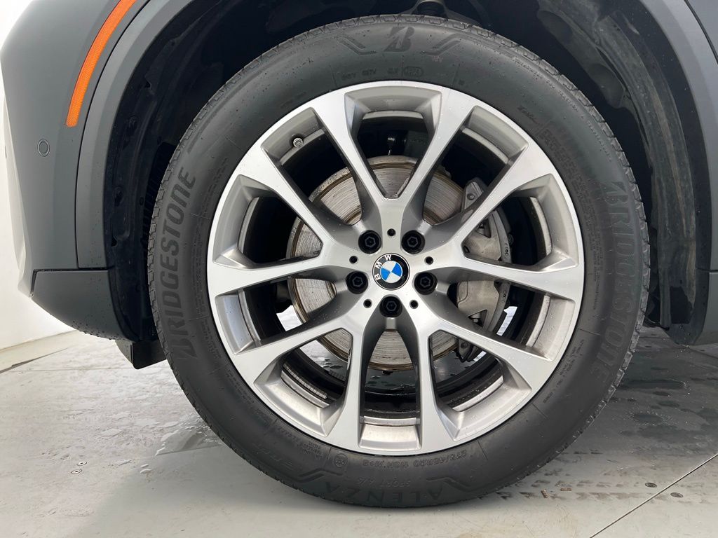 Thumbnail: 2025 BMW X5 - 23