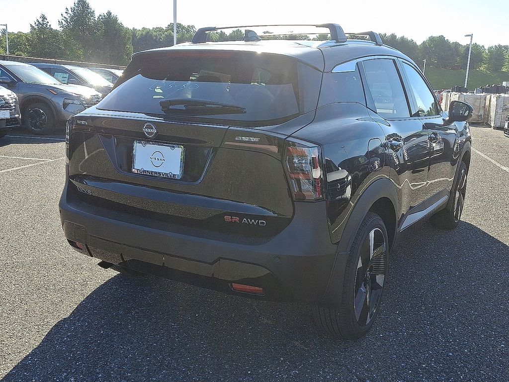 Thumbnail: 2026 Nissan Kicks - 4