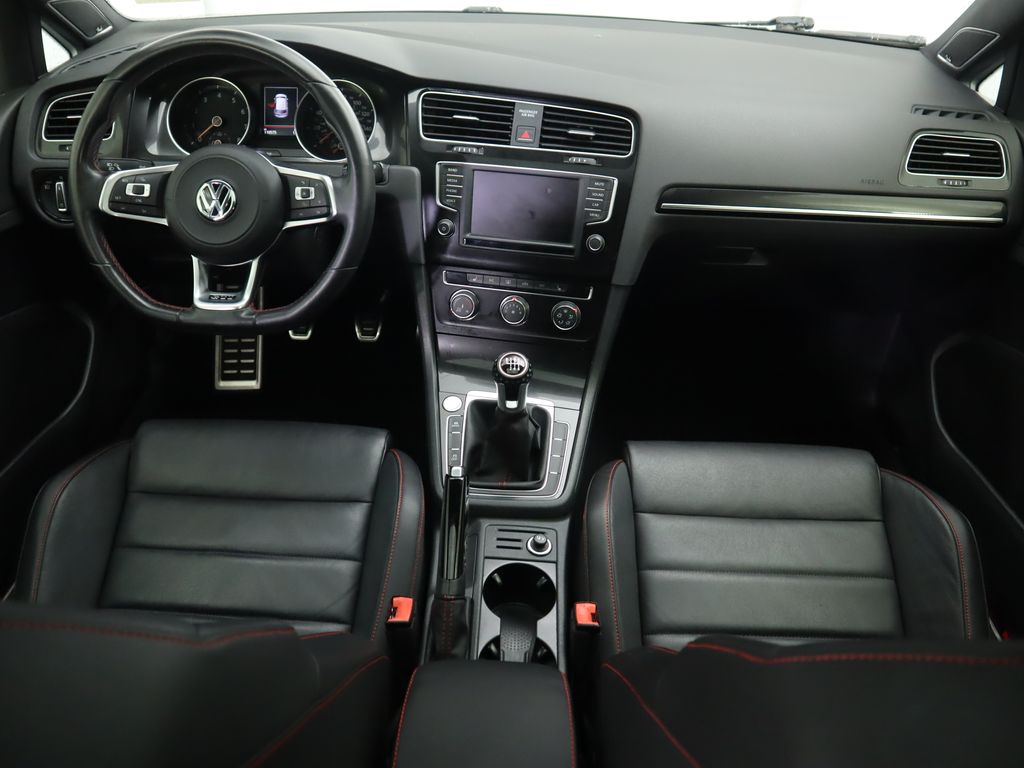 Thumbnail: 2017 Volkswagen Golf - 13