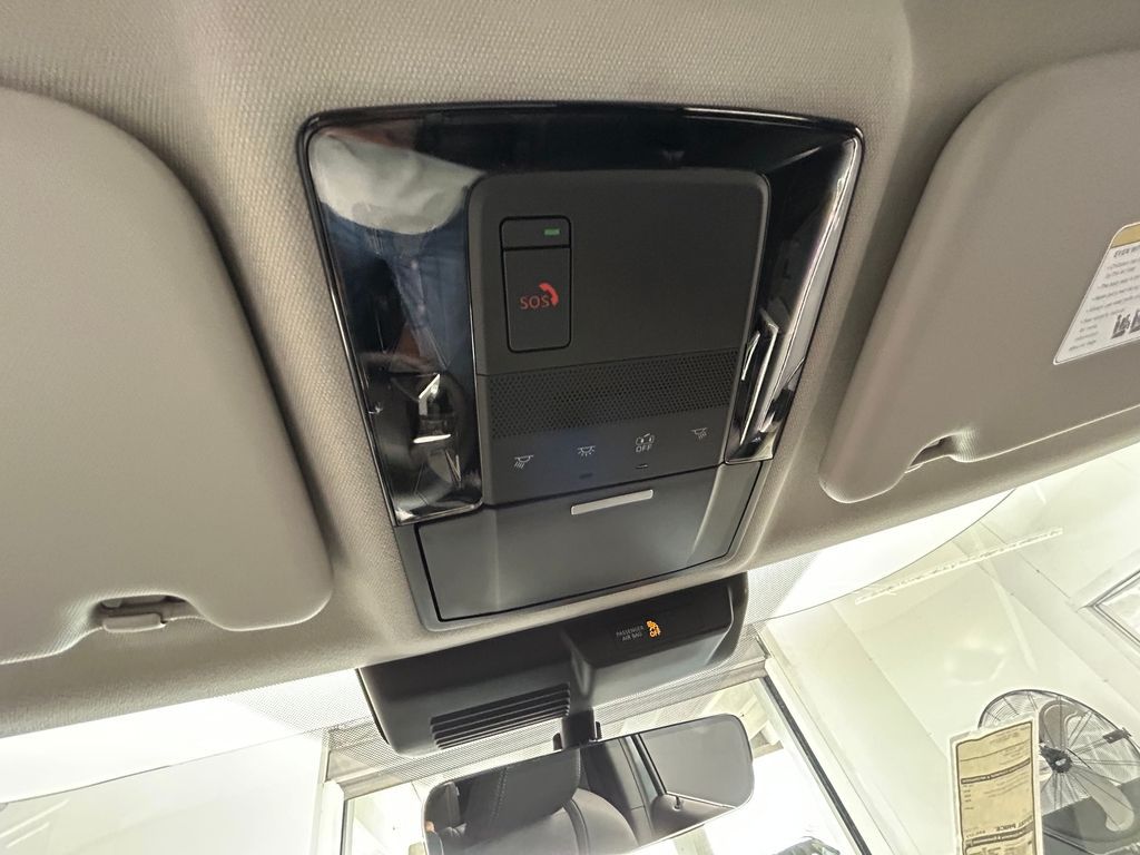 New 2026 Graphite Gray Mitsubishi SE image 33