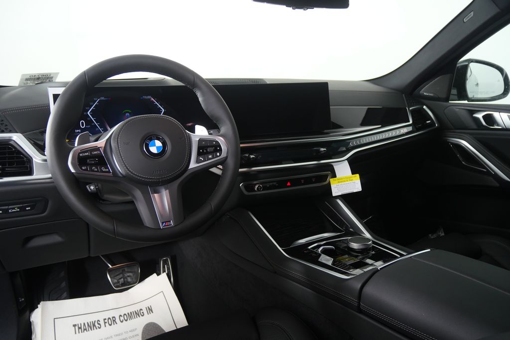 Thumbnail: 2026 BMW X6 - 16