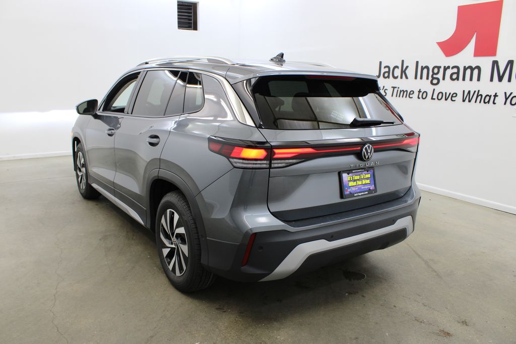 new 2026 Volkswagen Tiguan car