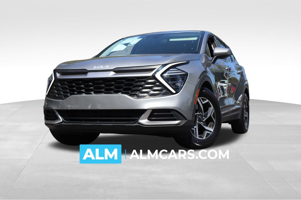 2024 Kia Sportage LX's photo